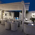 Hotel Paradise View 3*